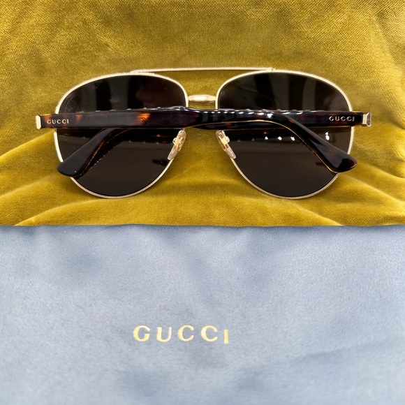Gucci Gold Aviator Sunglasses
